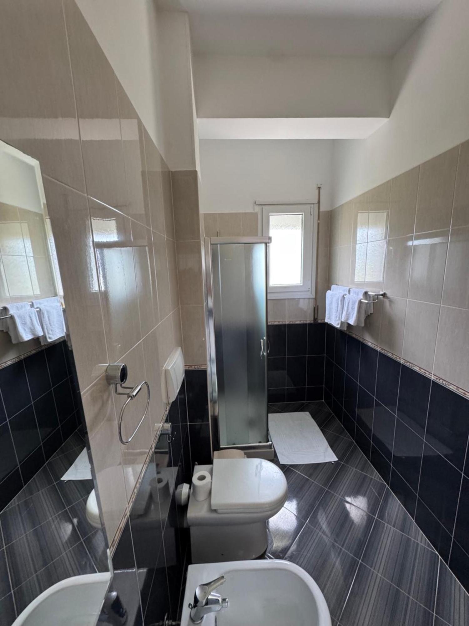 Blue Paradise Hotel Orikum Dış mekan fotoğraf