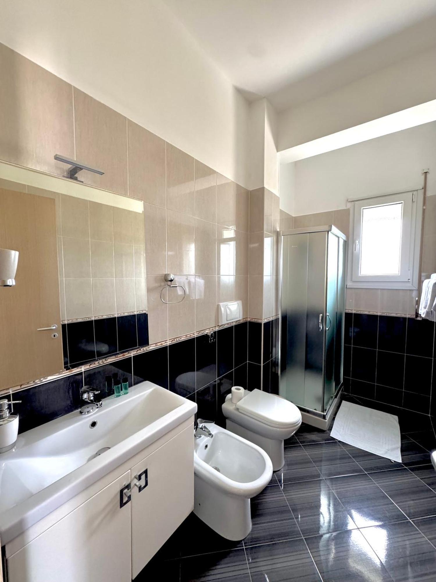 Blue Paradise Hotel Orikum Dış mekan fotoğraf